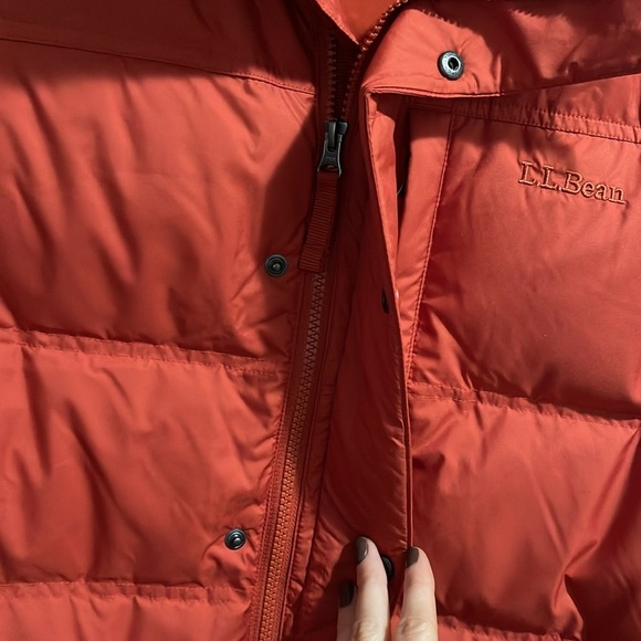 Men’s L.L Bean Orange Puffer Vest XL Reg LIKE NEW - Picture 7 of 10